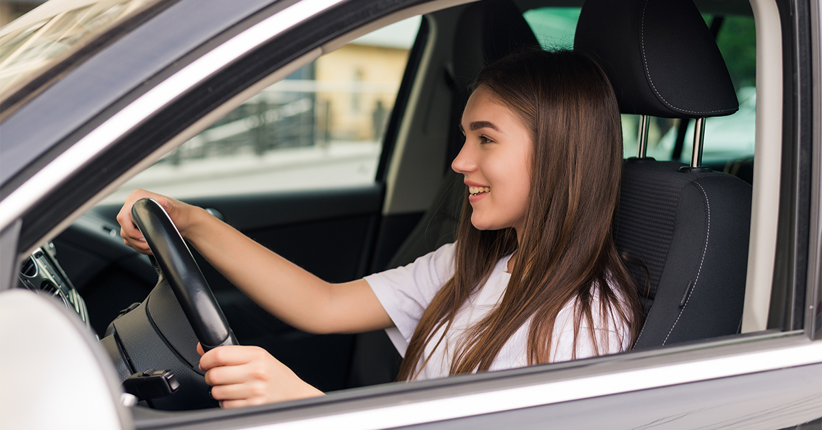 Noleggio auto per neopatentati: conviene davvero?