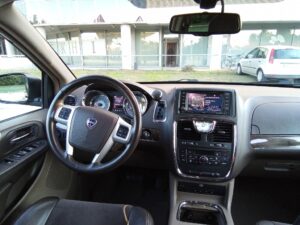 LANCIA Voyager Voyager 2.8 Turbodiesel Platinum 177 CV - 2