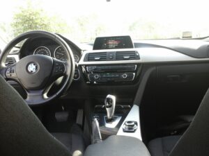 BMW Serie 3    (F30/31) 318d Touring Business Advantage aut. - 2