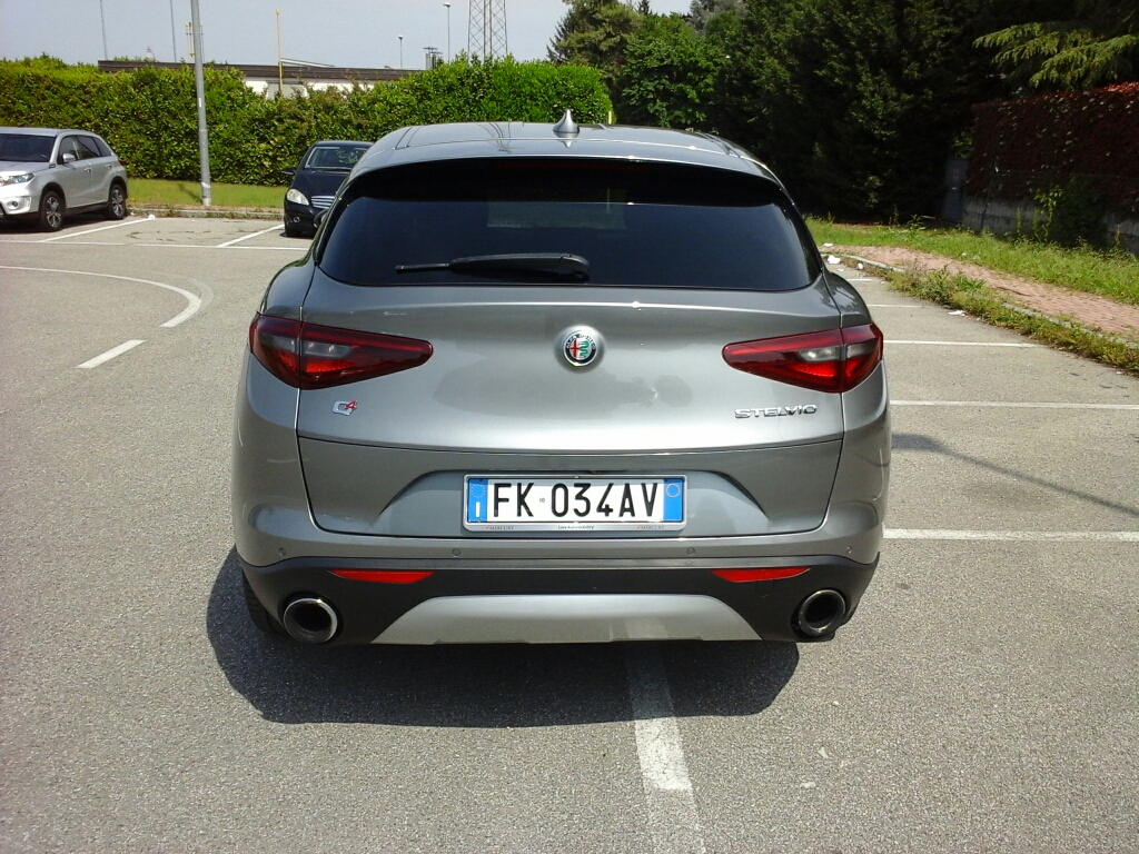 ALFA ROMEO Stelvio Stelvio 2.0 Turbo 280 CV AT8 Q4 First Edition - 3