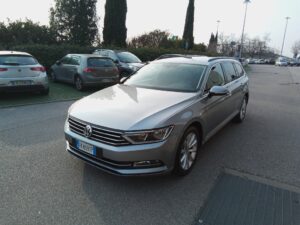 VOLKSWAGEN Passat 8ª serie Passat Variant 2.0 TDI DSG Business BlueMotion Tech - 1