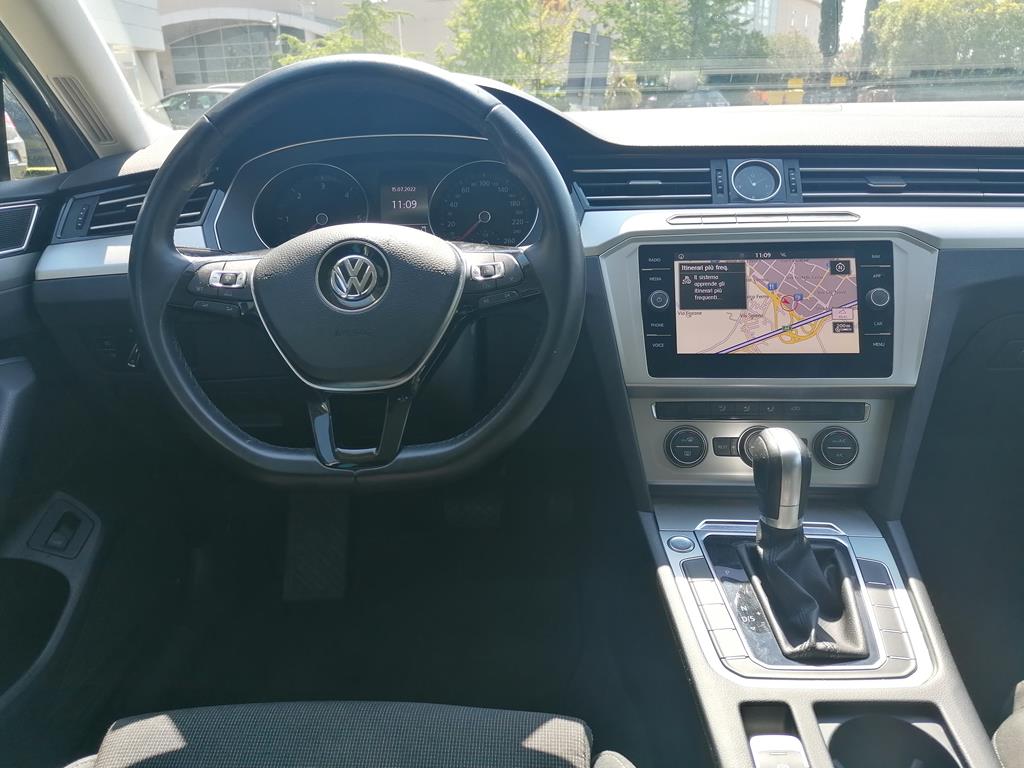 VOLKSWAGEN Passat 8ª serie Passat Variant 2.0 TDI DSG Business BlueMotion Tech - 2