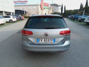 VOLKSWAGEN Passat 8ª serie Passat Variant 2.0 TDI DSG Business BlueMotion Tech - 3