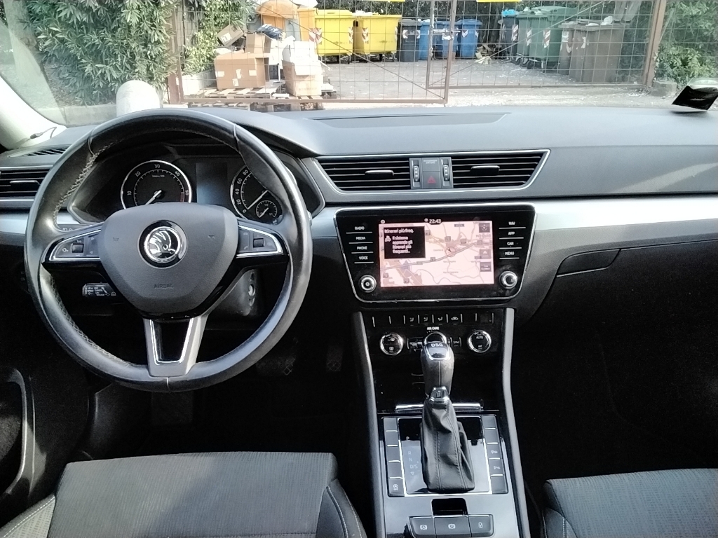 SKODA Superb 3ª serie Superb 2.0 TDI DSG Wagon Executive - 2