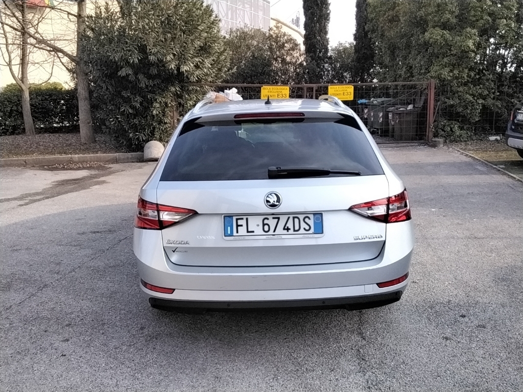 SKODA Superb 3ª serie Superb 2.0 TDI DSG Wagon Executive - 3
