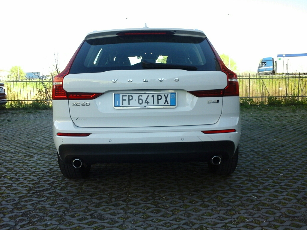 VOLVO XC60 (2017-->) XC60 D4 AWD Geartronic Business - 3