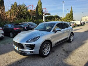 PORSCHE Macan 3.0 S