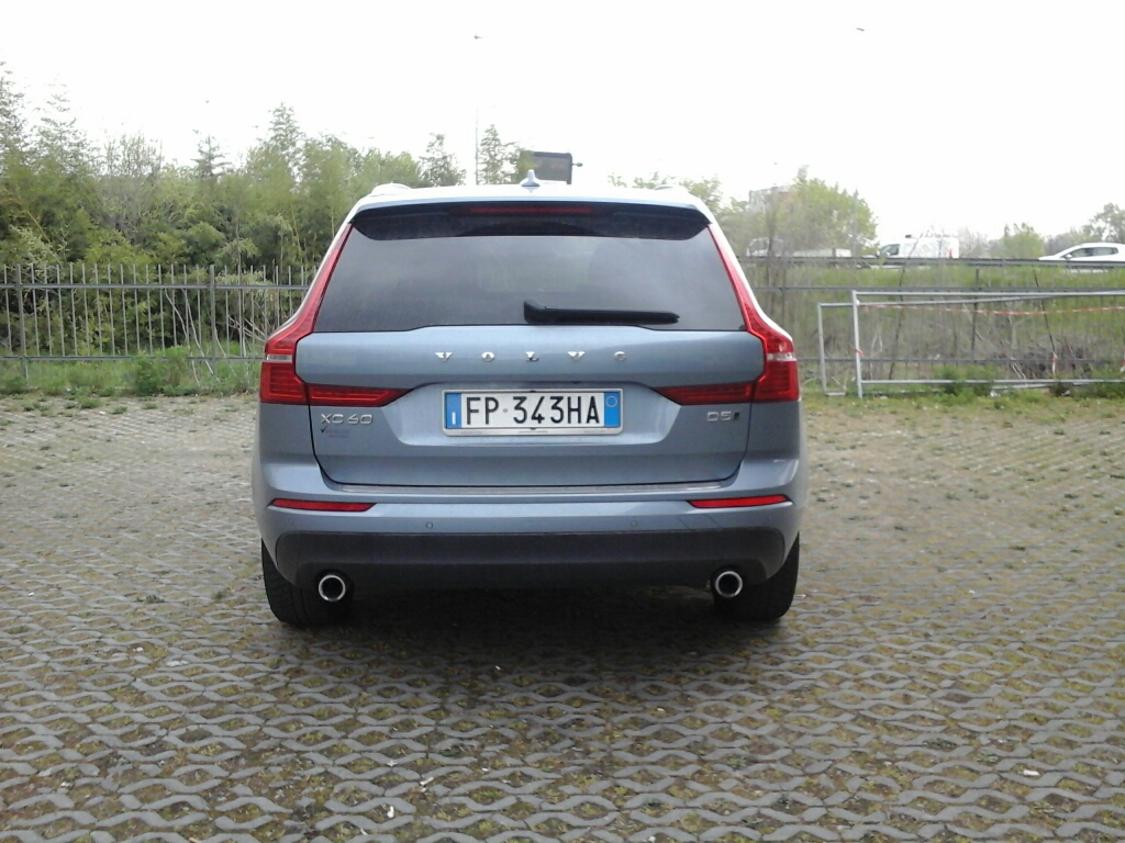 VOLVO XC60 (2017-->) XC60 D5 AWD Geartronic Business - 3