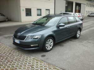 SKODA Octavia 3ª serie Octavia 1.6 TDI CR 115 CV DSG Wagon Executive - 1