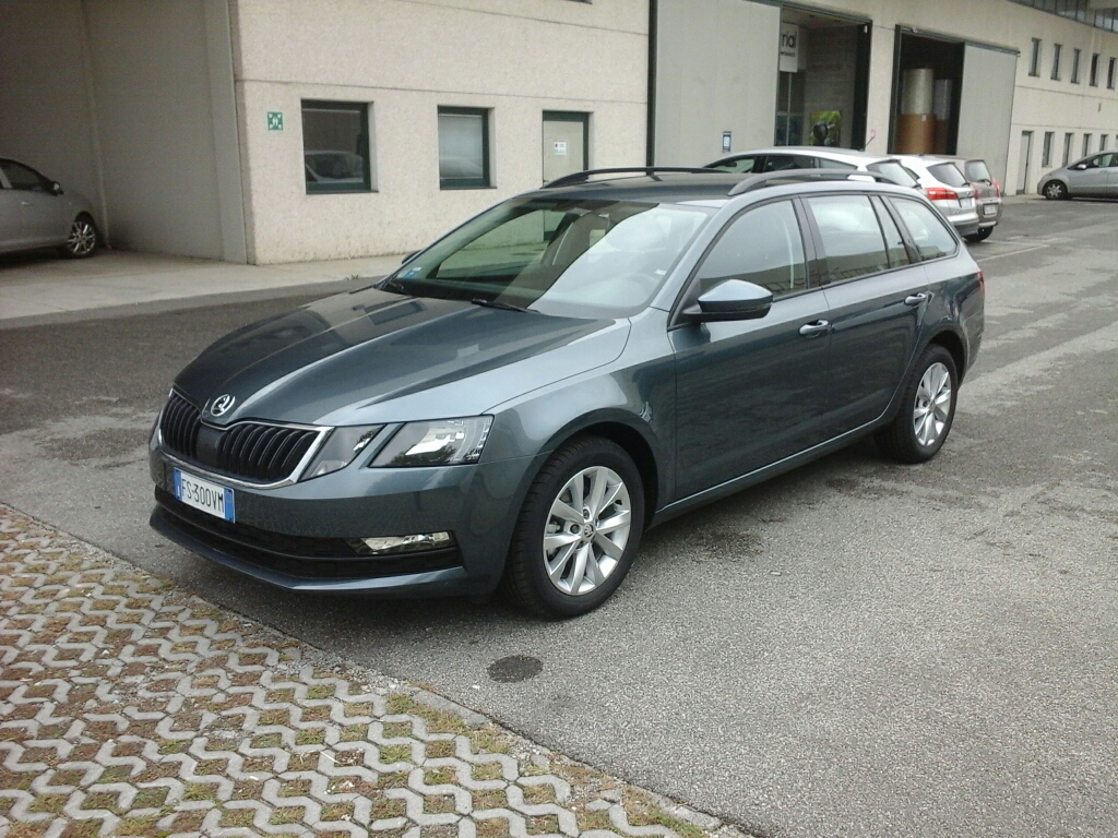 SKODA Octavia 3ª serie Octavia 1.6 TDI CR 115 CV DSG Wagon Executive - 1