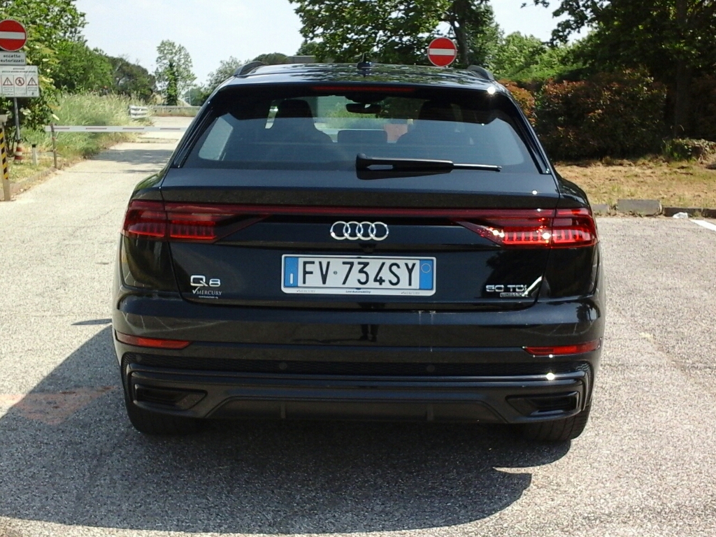 AUDI Q8 Q8 50 TDI 286 CV quattro tiptronic Sport - 3