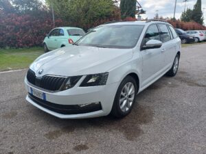 SKODA Octavia 3ª serie Octavia 1.6 TDI CR 115 CV DSG Wagon Executive - 1