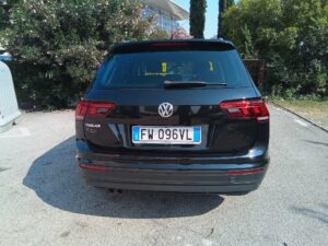 VOLKSWAGEN Tiguan 2ª serie Tiguan 2.0 TDI SCR Business BlueMotion Technology - 3