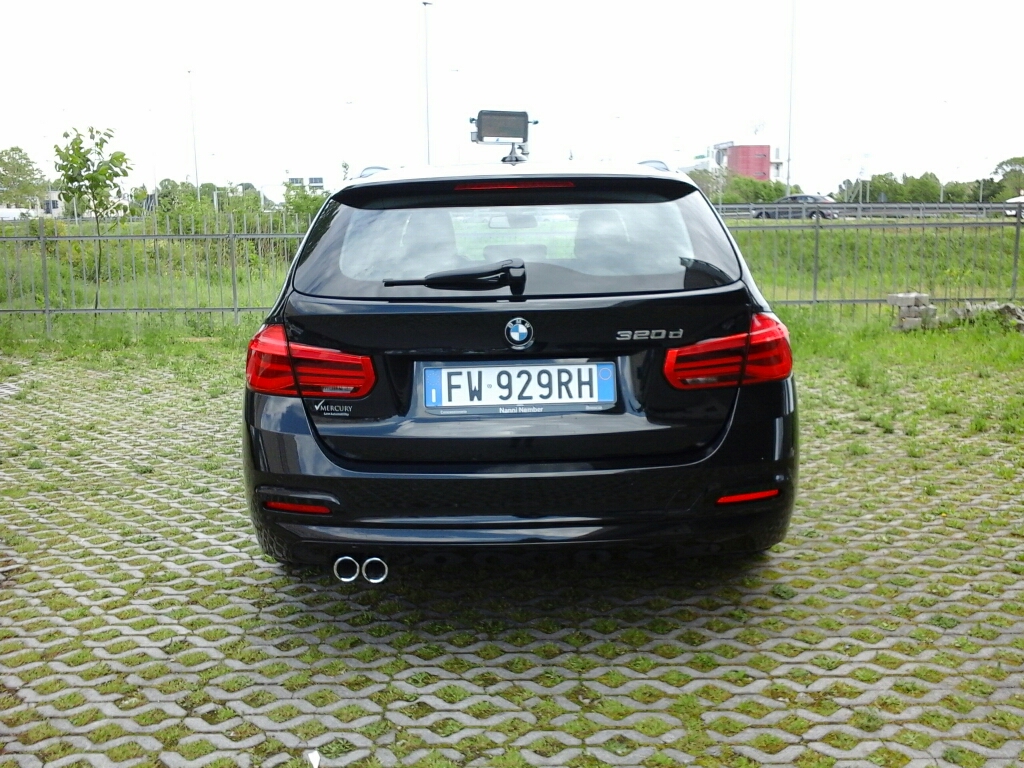 BMW Serie 3    (F30/31) 320d Efficient Dynamics Touring Business Advantage aut. - 3