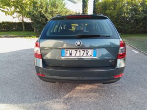 SKODA Octavia 3ª serie Octavia 2.0 TDI SCR 150 CV DSG Wagon 4x4 Executive - 3
