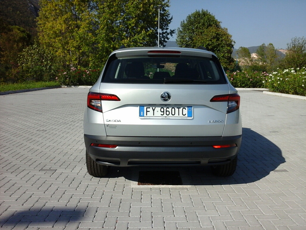 SKODA Karoq Karoq 1.6 TDI SCR DSG Executive - 3