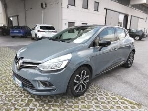 RENAULT Clio dCi 8V 90 CV 5 porte Moschino Zen Clio dCi 8V 90 CV 5 porte Moschino Zen