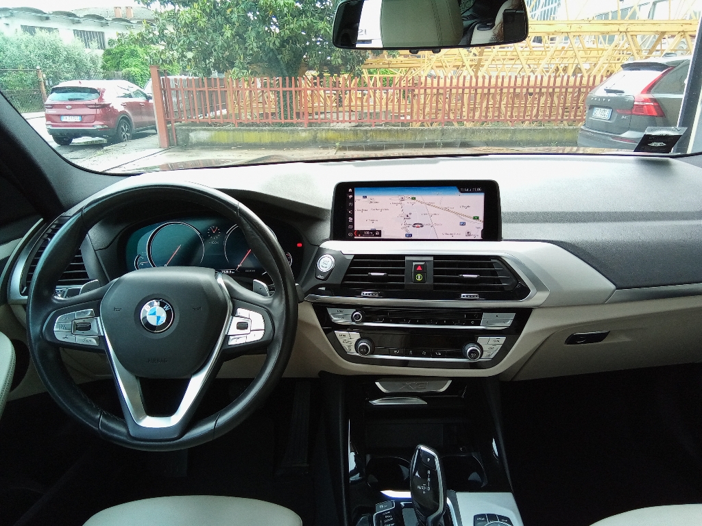 BMW X3        (G01/F97) X3 xDrive20d xLine - 2