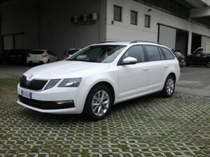 SKODA Octavia 3ª serie Octavia 2.0 TDI SCR 150 CV DSG Wagon Executive