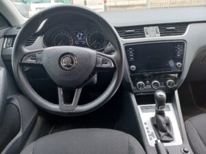 SKODA Octavia 3ª serie Octavia 2.0 TDI SCR 150 CV DSG Wagon Executive - 2