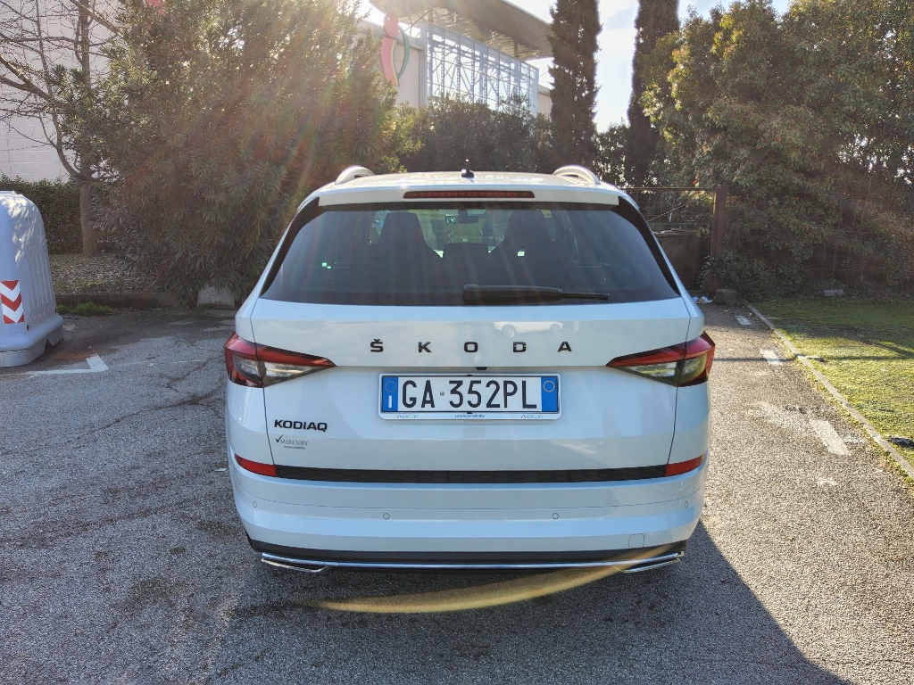 SKODA Kodiaq Kodiaq 2.0 TDI SCR DSG SportLine - 3