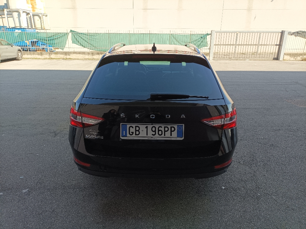 SKODA Superb 3ª serie Superb 1.6 TDI SCR DSG Wagon Executive - 3
