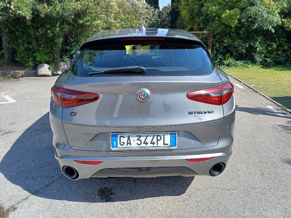 ALFA ROMEO Stelvio Stelvio 2.2 Turbodiesel 210 CV AT8 Q4 Veloce - 3