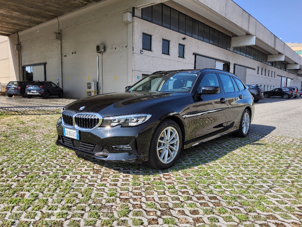 BMW Serie3(G20/21/80/81 320d xDrive Touring Business Advantage - 1