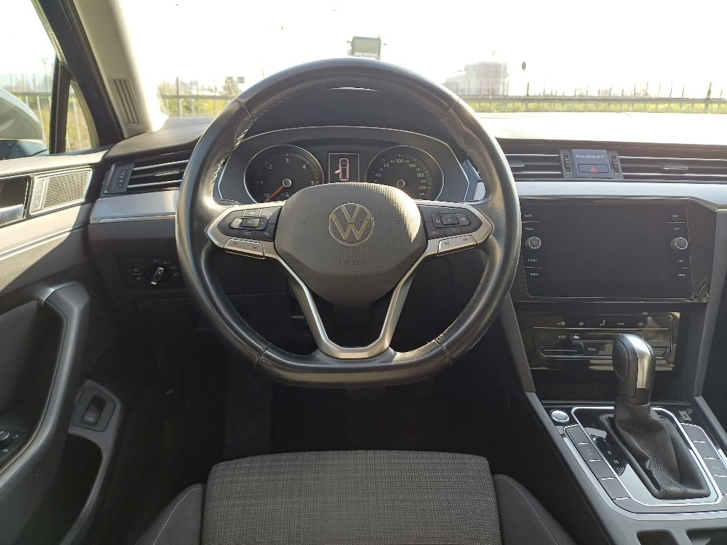 VOLKSWAGEN Passat 8ª serie Passat Variant 2.0 TDI SCR EVO DSG Business - 2