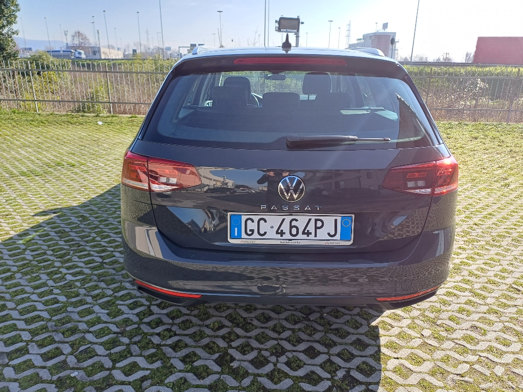 VOLKSWAGEN Passat 8ª serie Passat Variant 2.0 TDI SCR EVO DSG Business - 3