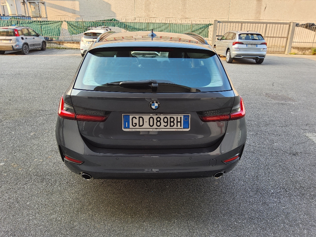 BMW Serie3(G20/21/80/81 320d 48V xDrive Touring Sport - 3