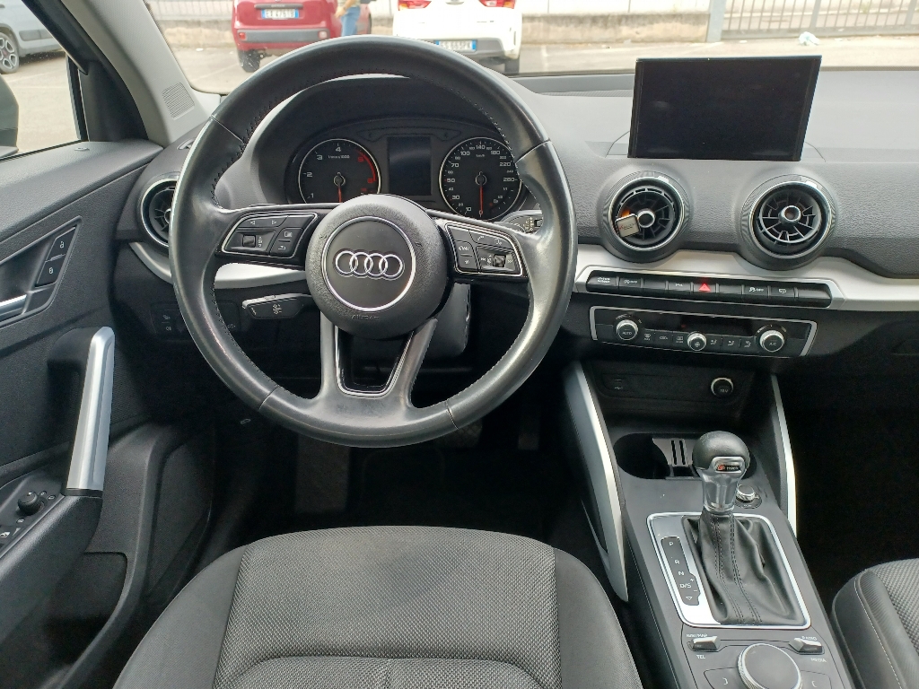 AUDI Q2 Q2 30 TDI S tronic Admired - 2