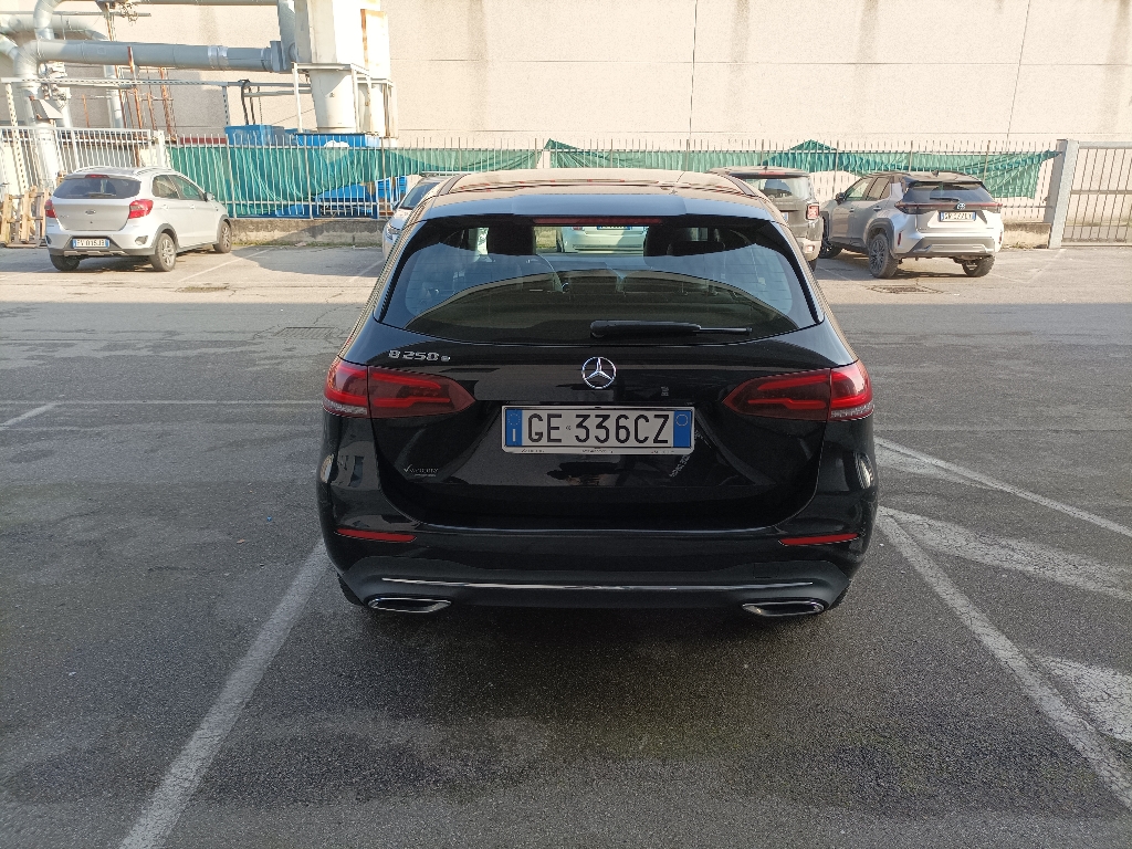MERCEDES Classe B     (W247) B 250 e Automatic EQ-Power Sport Plus - 3