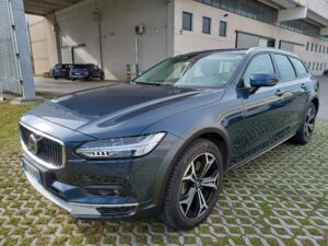 VOLVO V90 CC (2016-->) V90 Cross Country B5 AWD Geartronic Business Pro