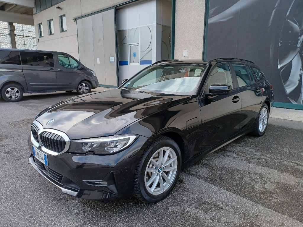 BMW Serie3(G20/21/80/81 330e xDrive Touring Business Advantage - 1