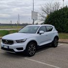 VOLVO XC40 (2017-->)