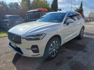 VOLVO XC60 (2017-->) XC60 B5 AWD Geartronic Inscription