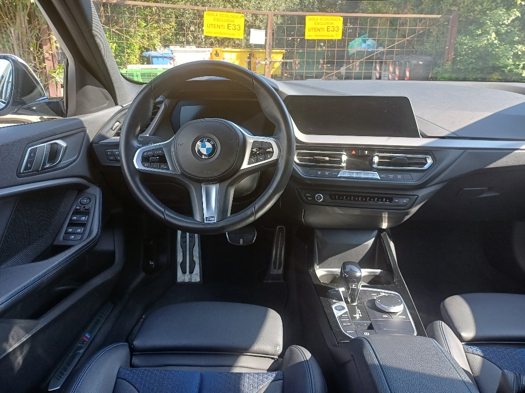 BMW Serie 1       (F40) 120d xDrive 5p. Msport - 2