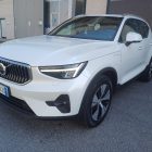 VOLVO XC40 (2017-->)