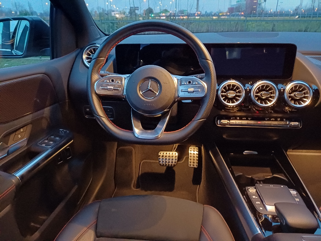 MERCEDES Classe B     (W247) B 250 e Plug-in hybrid Automatica Premium - 2