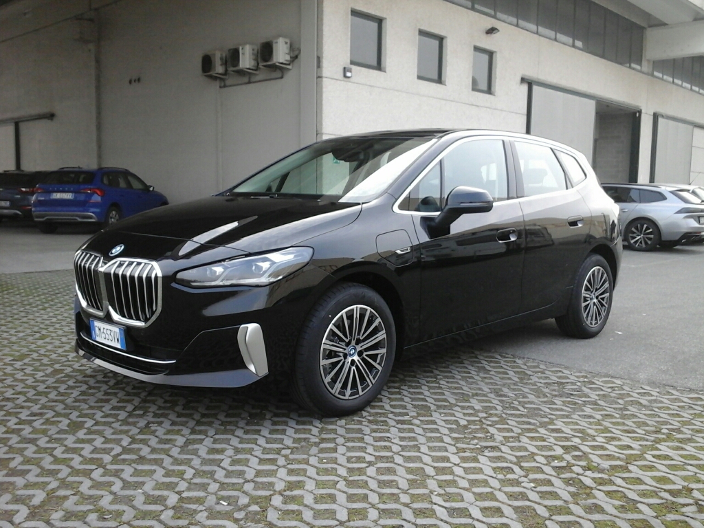 BMW Serie 2 A.T.  (U06) 225e xDrive Active Tourer Luxury - 1
