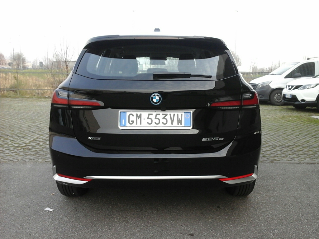 BMW Serie 2 A.T.  (U06) 225e xDrive Active Tourer Luxury - 3