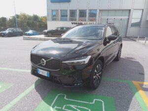 VOLVO XC60 (2017-->) XC60 B4 (d) AWD automatico Plus Dark