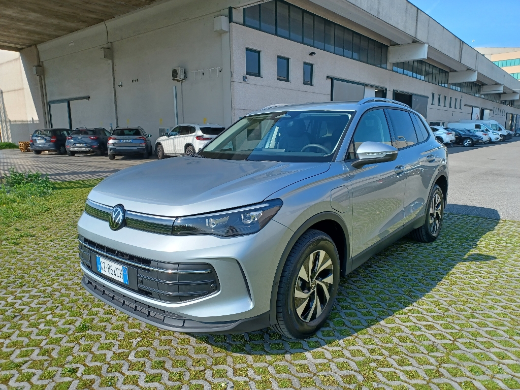 VOLKSWAGEN Tiguan 3ª serie Tiguan 1.5 TSI eHybrid DSG Edition Plus - 1