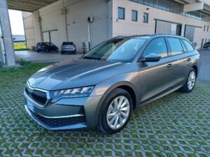 SKODA Octavia 4ª serie Octavia 2.0 TDI 150 CV DSG Wagon Executive